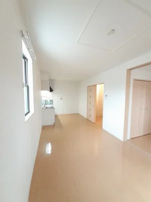 綾部市のマンスリーマンション・ウィークリーマンション「カーサプレッソ 201・洋室(No.1326311)」メイン画像