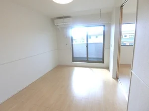 のマンスリーマンション・ウィークリーマンション「ベル　フルーＡ 201・洋室(No.1326321)」メイン画像