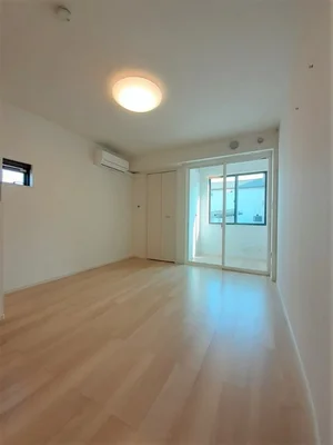 のマンスリーマンション・ウィークリーマンション「シエロ・ガーデン善通寺　Ｅ 101・洋室(No.1326358)」メイン画像