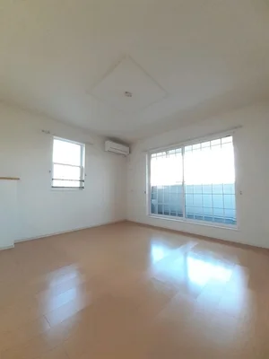 のマンスリーマンション・ウィークリーマンション「サニー・ヒロ 201・洋室(No.1326374)」メイン画像