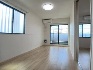 のマンスリーマンション・ウィークリーマンション「ルイ　アヴニール 301・洋室(No.1326449)」メイン画像