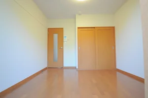 のマンスリーマンション・ウィークリーマンション「レオパレスバーン　ディーⅠ 110(No.1326519)」メイン画像