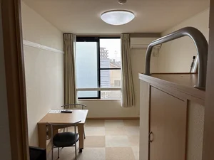 のマンスリーマンション・ウィークリーマンション「レオパレスクイント 305(No.1326603)」メイン画像