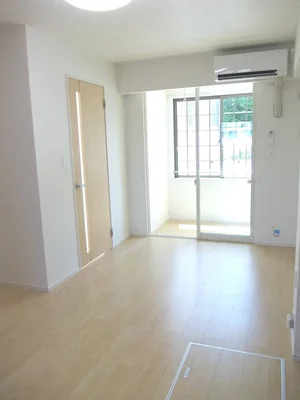 のマンスリーマンション・ウィークリーマンション「サンリット　フレスクーラ 102・洋室(No.1326709)」メイン画像