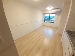 青森県のマンスリーマンション・ウィークリーマンション「セレッソ　ソレイユ 205・洋室(No.1326717)」メイン画像