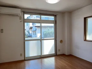 のマンスリーマンション・ウィークリーマンション「Ｐｌａｉｎ　Ｆｉｅｌｄ　２ 103・洋室(No.1326792)」メイン画像