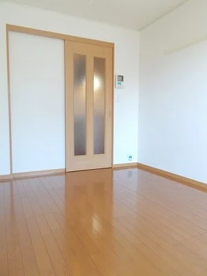 のマンスリーマンション・ウィークリーマンション「ウェーブクレスト湘南 201・洋室(No.1326874)」メイン画像