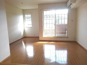 のマンスリーマンション・ウィークリーマンション「アンソレイエⅢ 203・洋室(No.1326960)」メイン画像