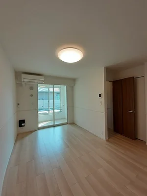 のマンスリーマンション・ウィークリーマンション「アリビオⅠ 102・洋室(No.1327006)」メイン画像