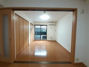 のマンスリーマンション・ウィークリーマンション「サニーコンフォート北山 105・洋室(No.1327023)」メイン画像