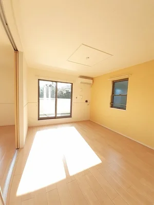 のマンスリーマンション・ウィークリーマンション「メゾン　ラルジュ　Ⅲ 202・洋室(No.1327147)」メイン画像