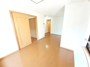 のマンスリーマンション・ウィークリーマンション「メゾン・ド・ソレイユＣ 203・洋室(No.1327192)」メイン画像