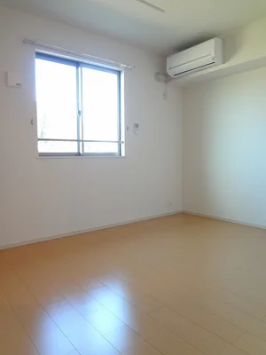 西九州大学佐賀キャンパス周辺のマンスリーマンション・ウィークリーマンション「Ｐａｓｔｏｒａｌ　Ｃｏｕｒｔ 203・洋室(No.1327197)」メイン画像