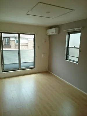 のマンスリーマンション・ウィークリーマンション「エアリーサンシャインⅢ　Ａ 202・洋室(No.1327201)」メイン画像