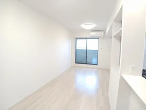 のマンスリーマンション・ウィークリーマンション「クリスタルドミールⅤ 203・洋室(No.1327213)」メイン画像