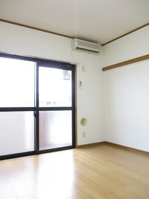 宮崎県のマンスリーマンション・ウィークリーマンション「ラフィ－ナサイト２ 201・洋室(No.1327239)」メイン画像