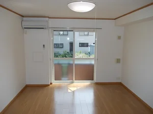 亀山市のマンスリーマンション・ウィークリーマンション「プーゼＤ 102・洋室(No.1327270)」メイン画像