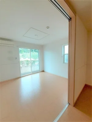 のマンスリーマンション・ウィークリーマンション「サリーチェⅤ 101・洋室(No.1327299)」メイン画像