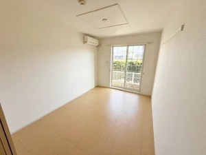 のマンスリーマンション・ウィークリーマンション「ラフィナート松南 102・洋室(No.1327306)」メイン画像