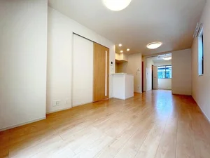 のマンスリーマンション・ウィークリーマンション「ピンズ原Ⅰ 104・洋室(No.1327320)」メイン画像