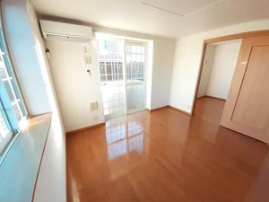 のマンスリーマンション・ウィークリーマンション「グリシーヌ・パレⅡ　Ａ棟 101・洋室(No.1327385)」メイン画像