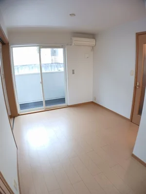 新居浜市のマンスリーマンション・ウィークリーマンション「グラン・すずかぜの丘Ｃ 103・洋室(No.1327488)」メイン画像