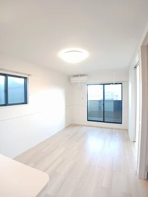 伏石駅（香川県）のマンスリーマンション・ウィークリーマンション「サンフラワー太田駅サイドＣ 201・洋室(No.1327597)」メイン画像