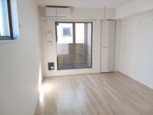 のマンスリーマンション・ウィークリーマンション「アンソレイユ 201・洋室(No.1327645)」メイン画像