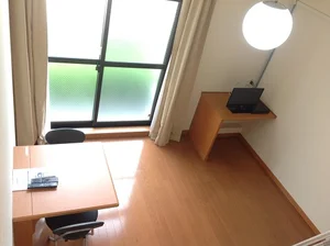 平安女学院大学大阪高槻キャンパス周辺のマンスリーマンション・ウィークリーマンション「レオパレスリヴェルテ 202(No.1327764)」メイン画像