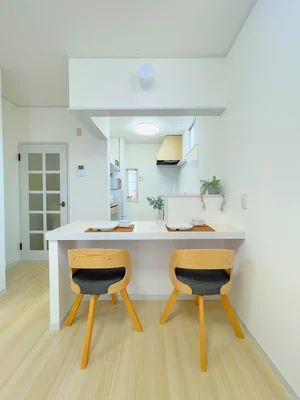 群馬県のピタットハウス伊勢崎店　株式会社グランディールのマンスリーマンション・ウィークリーマンション「【新前橋駅の南側 徒歩12分】🍀グランマンスリー前橋小相木町🍀２名様ご利用可能！🌈ネット無料📶リフォーム済✨駐車場🅿️ 201(No.1327830)」メイン画像