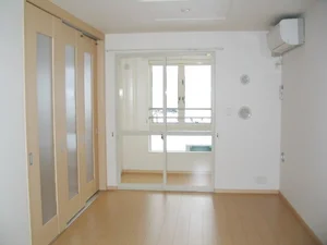 のマンスリーマンション・ウィークリーマンション「カーサ　フルジェンテⅠ 204・洋室(No.1327853)」メイン画像