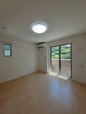 のマンスリーマンション・ウィークリーマンション「ブリーゼ・カーサⅡ 101・洋室(No.1327946)」メイン画像