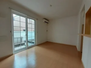 のマンスリーマンション・ウィークリーマンション「ベロ　フィオーレ 102・洋室(No.1328144)」メイン画像