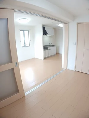 のマンスリーマンション・ウィークリーマンション「Ｒｉｖｅｒ・Ｌｉｎｅ 206・洋室(No.1328213)」メイン画像