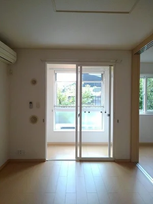 のマンスリーマンション・ウィークリーマンション「ドゥ・ソレイユ 101・洋室(No.1328238)」メイン画像