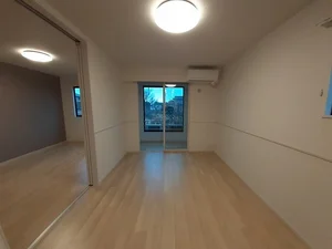 のマンスリーマンション・ウィークリーマンション「ウェルス　サウンド　ウエスト 104・洋室(No.1328245)」メイン画像