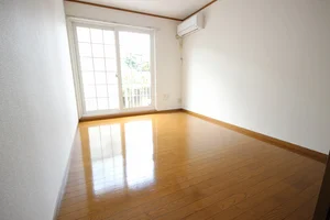 のマンスリーマンション・ウィークリーマンション「ポポラーレ 101・洋室(No.1328277)」メイン画像