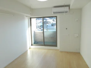 のマンスリーマンション・ウィークリーマンション「Ｆｅｌｉｃｅ　Ｃｏｕｒｔ 203・洋室(No.1328292)」メイン画像