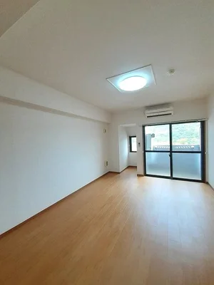 のマンスリーマンション・ウィークリーマンション「グレース栗林 702・洋室(No.1328366)」メイン画像