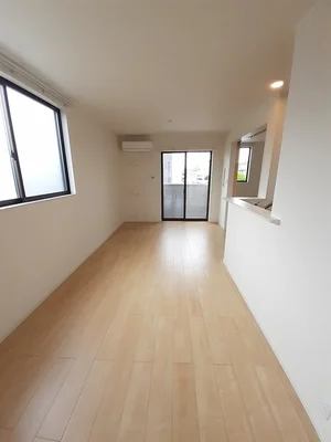 のマンスリーマンション・ウィークリーマンション「ウィステリア　コーキ　Ｂ 205・洋室(No.1328376)」メイン画像