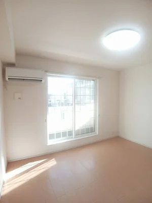 のマンスリーマンション・ウィークリーマンション「アンジェリーク　ベルＡ 203・洋室(No.1328434)」メイン画像