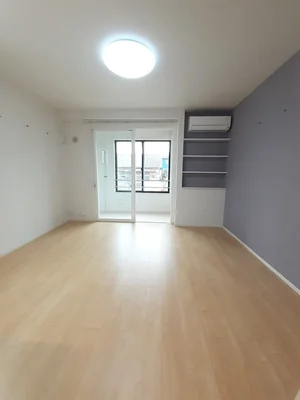 のマンスリーマンション・ウィークリーマンション「Ｃａｓａ　ｄｅ　Ｓｏｌ　岩国 101・洋室(No.1328442)」メイン画像