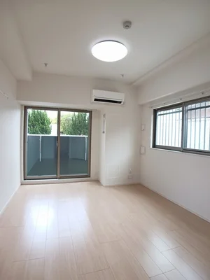 広島県のマンスリーマンション・ウィークリーマンション「スカイブルー・ヨシ 104・洋室(No.1328446)」メイン画像