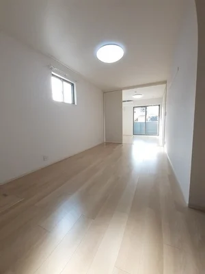 のマンスリーマンション・ウィークリーマンション「アルモニー　Ｋ　Ⅰ 102・洋室(No.1328480)」メイン画像