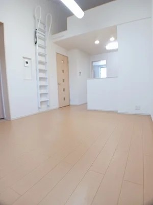 のマンスリーマンション・ウィークリーマンション「イリーデ八枝 202・洋室(No.1328492)」メイン画像