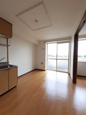 のマンスリーマンション・ウィークリーマンション「ラフィーネＡ 102・洋室(No.1328558)」メイン画像