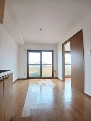 のマンスリーマンション・ウィークリーマンション「ヴィヴィッド 303・洋室(No.1328622)」メイン画像