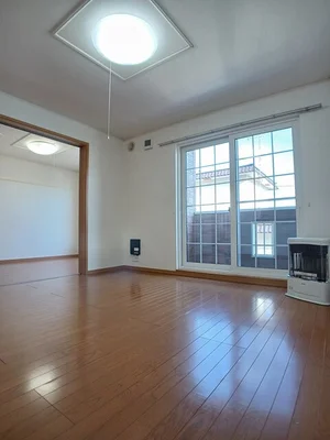 のマンスリーマンション・ウィークリーマンション「フォレストウィズダム 203・洋室(No.1328674)」メイン画像