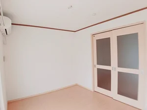 のマンスリーマンション・ウィークリーマンション「フォルモーント郷古Ⅱ 103・洋室(No.1328721)」メイン画像