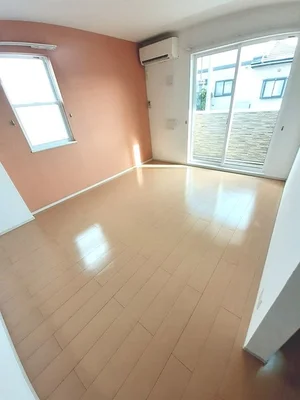 のマンスリーマンション・ウィークリーマンション「コーポ　スワン　Ⅰ 102・洋室(No.1328738)」メイン画像